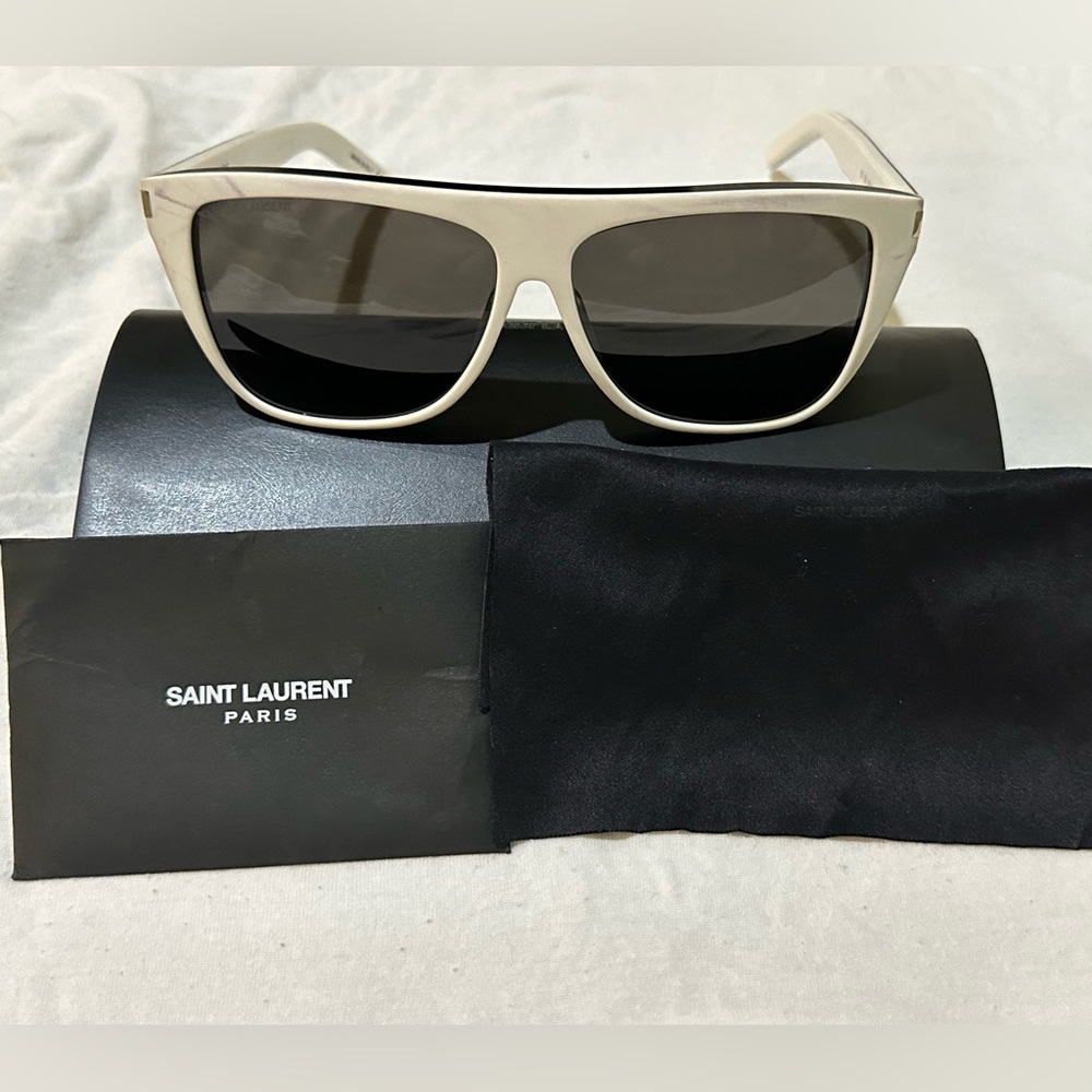 SAINT LAURENT SUNGLASSES.